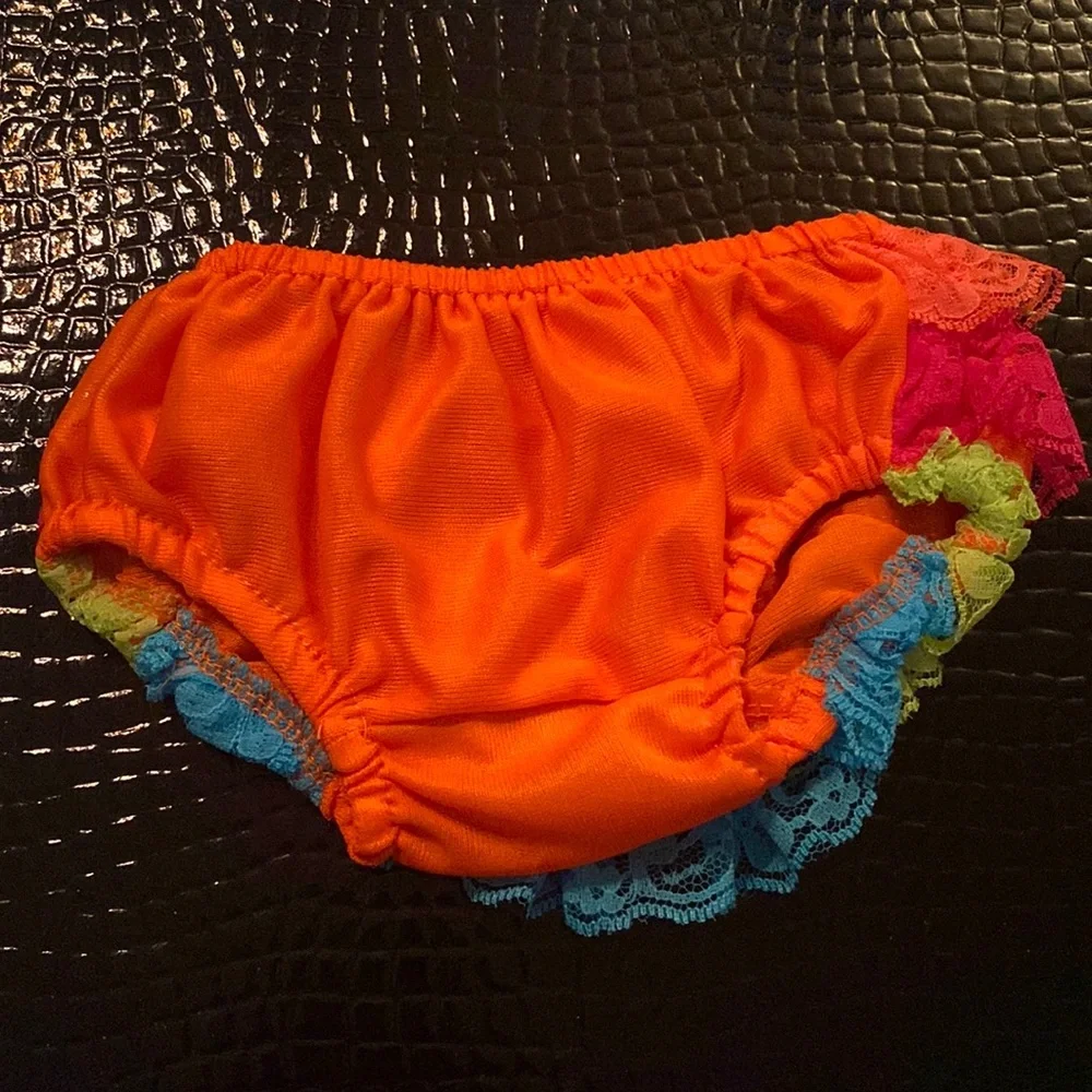 Lace 🌈 Ruffle Butt Diaper Cover